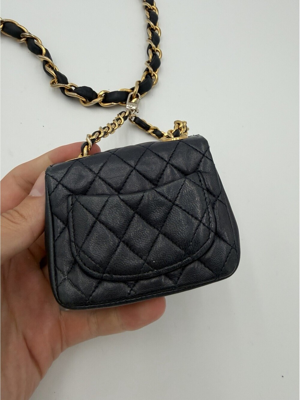 Chanel Vintage Gold Chain Belt Micro Bag & CC Charm One Size - Picture 6 of 12